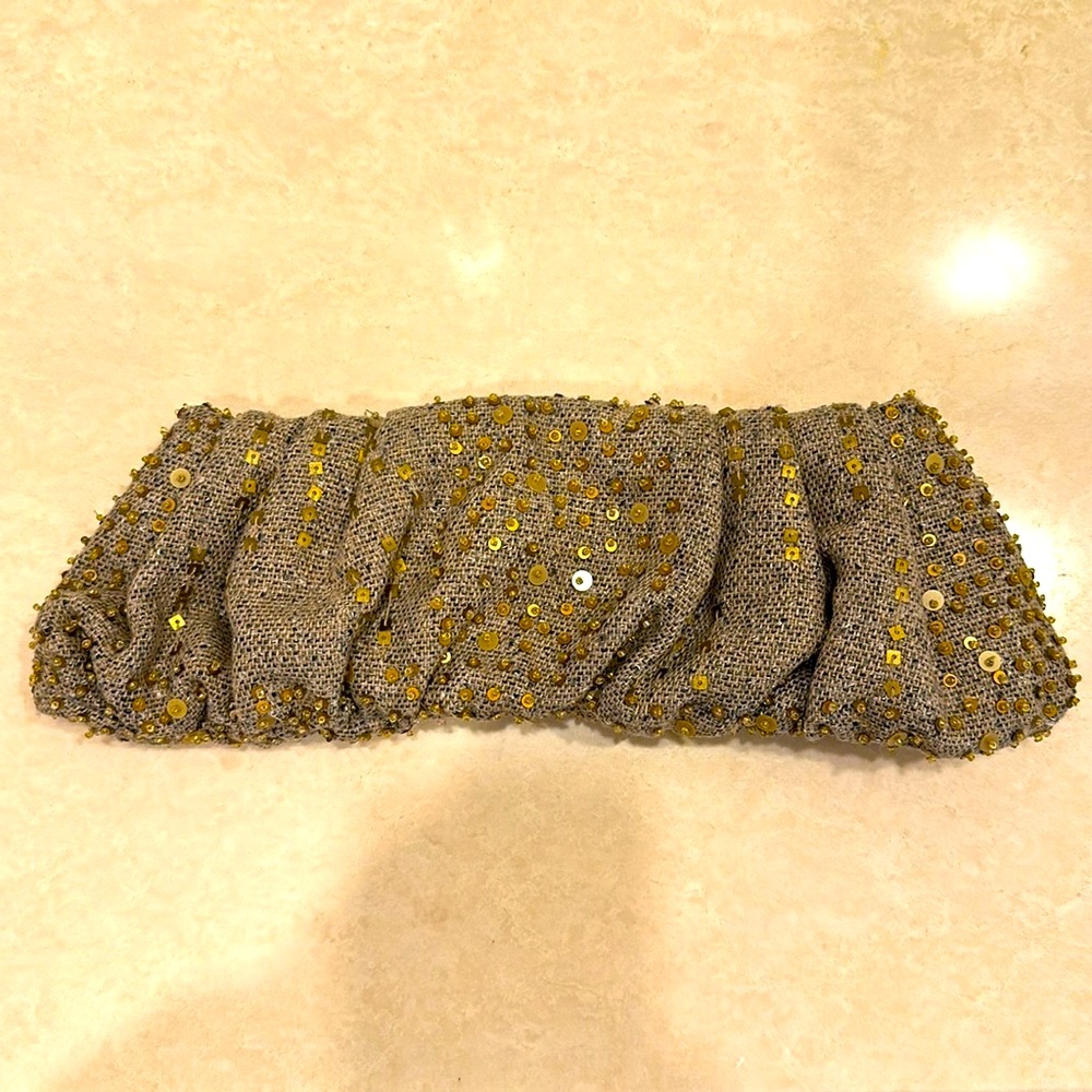 CHAN LUU TAN/ GOLD BEADED CLUTCH WITH INTERIOR POCKET AND SNAP CLOSURE
